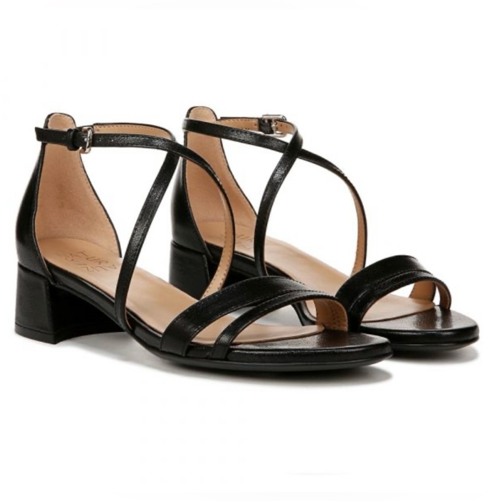 Naturalizer Jade Elegant Black Strappy Sandals